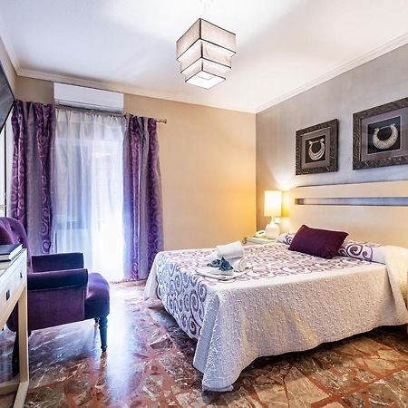 Hotel Ginés エクステリア 写真